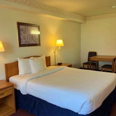Peppermill Empress Inn Сентрейлия Экстерьер фото
